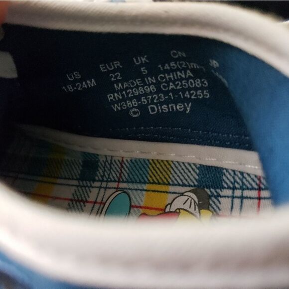 NWT Disney Mickey Mouse Crib Shoes - Picture 4 of 5